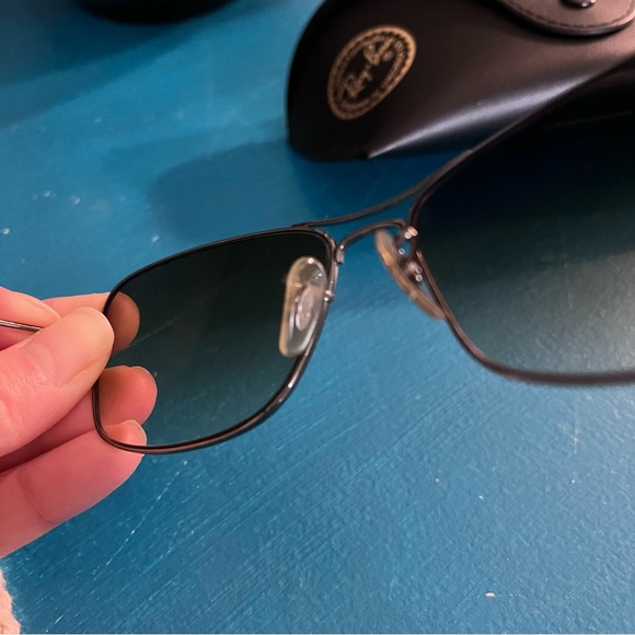 Ray Ban Aviator Sunglasses - Picture 7 of 10